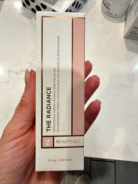 Beauty Bio The Radiance Brightening Serum 1 oz NWT